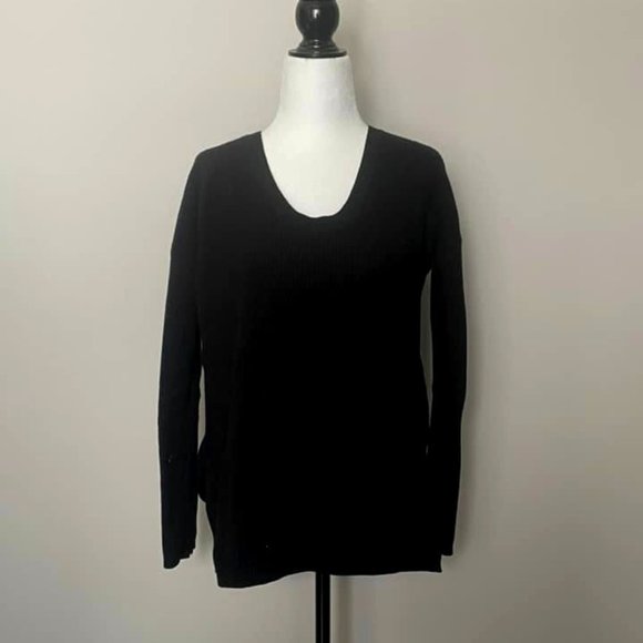 Black Sweater - Gap - Size M - Picture 1 of 1